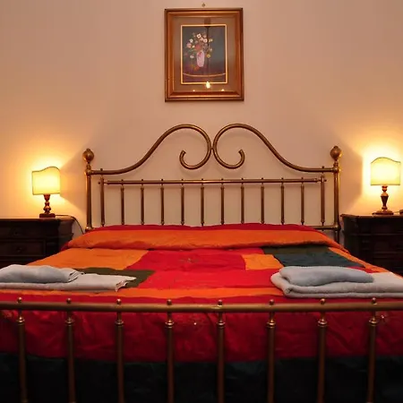 Relais Le Querciole * モンタイオーネ